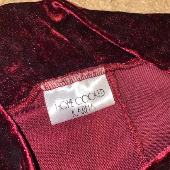 Red velvet leggings - Picture 2 of 3